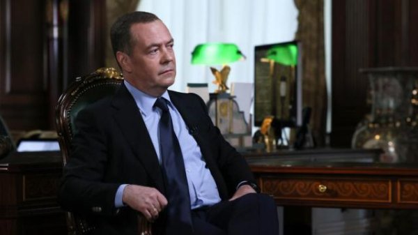 旭胜配资 俄方将扩大战争？梅德韦杰夫：我们是欧洲解放者，不寻求开战